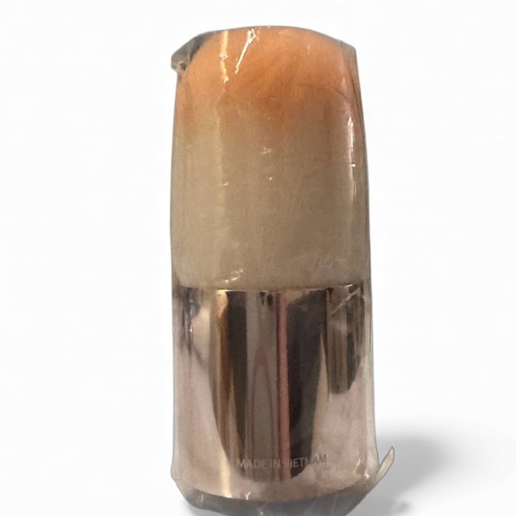 NEW GIVENCHY Beauty Novelty Kabuki Brush Rosegold Toned Handle White & Peach - Picture 6 of 7